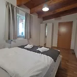 Beehome Apartment