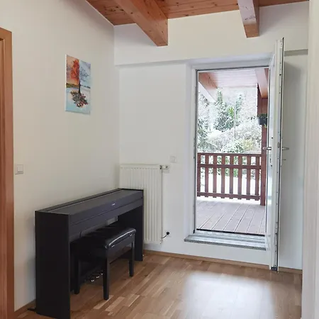 Beehome Apartment